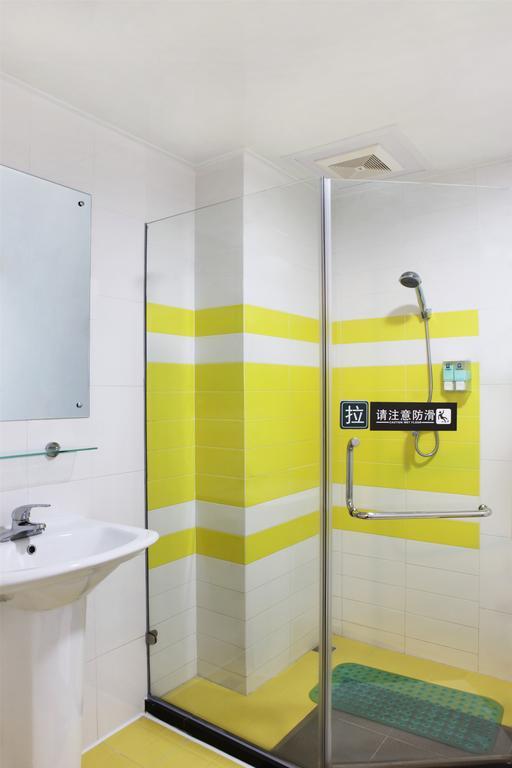 7Days Inn Zhu Hai Gong Bei Tunnel Portal Châu Hải Ngoại thất bức ảnh